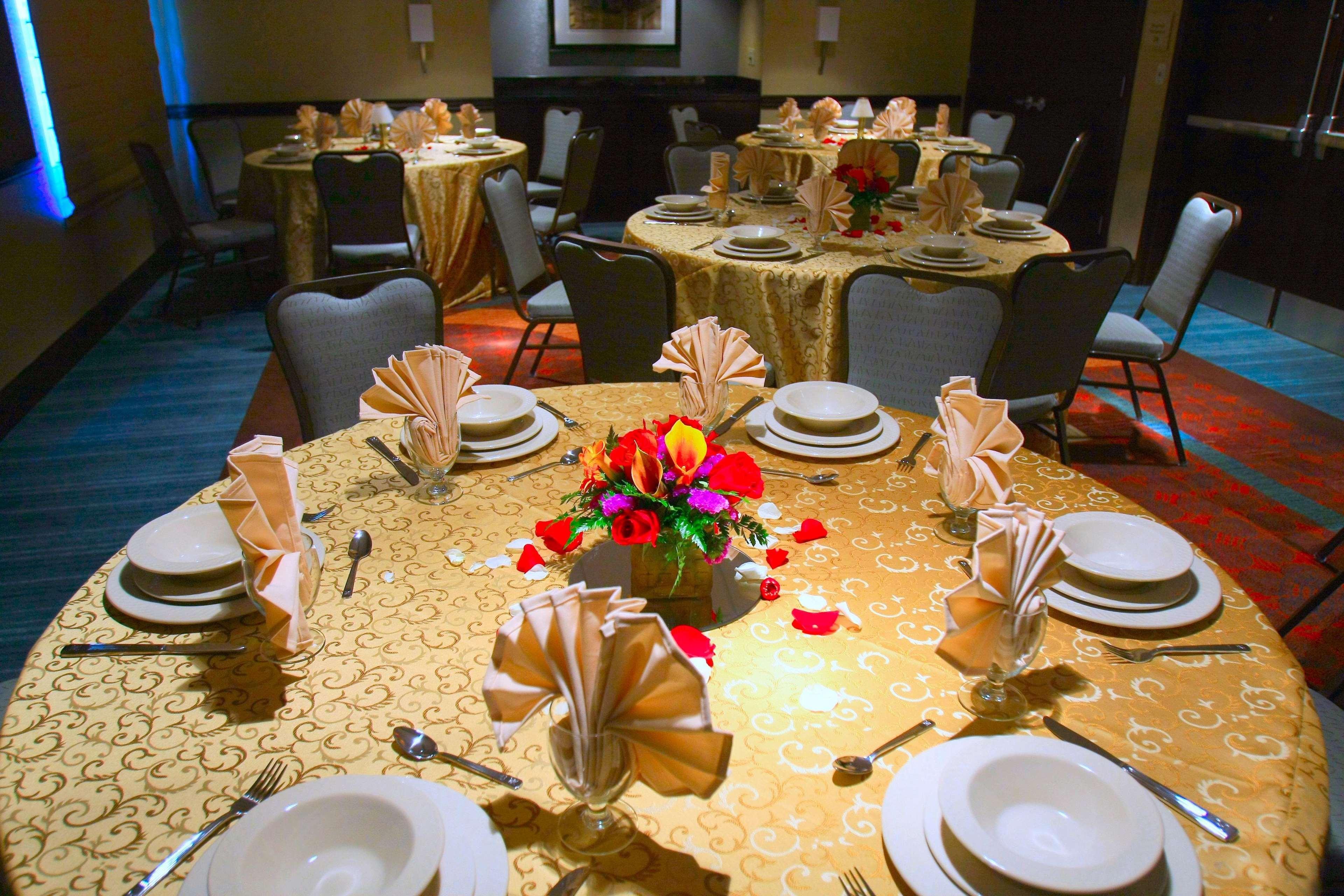 Hilton Garden Inn Bethesda Downtown Esterno foto