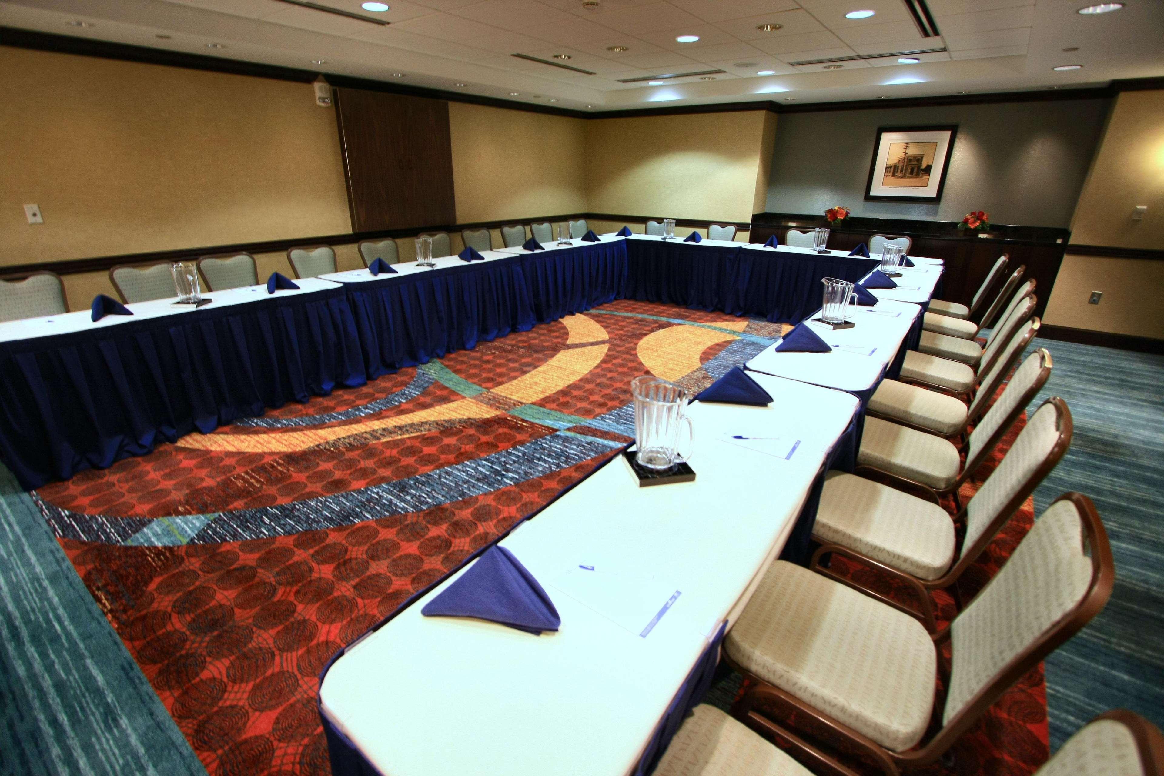 Hilton Garden Inn Bethesda Downtown Esterno foto
