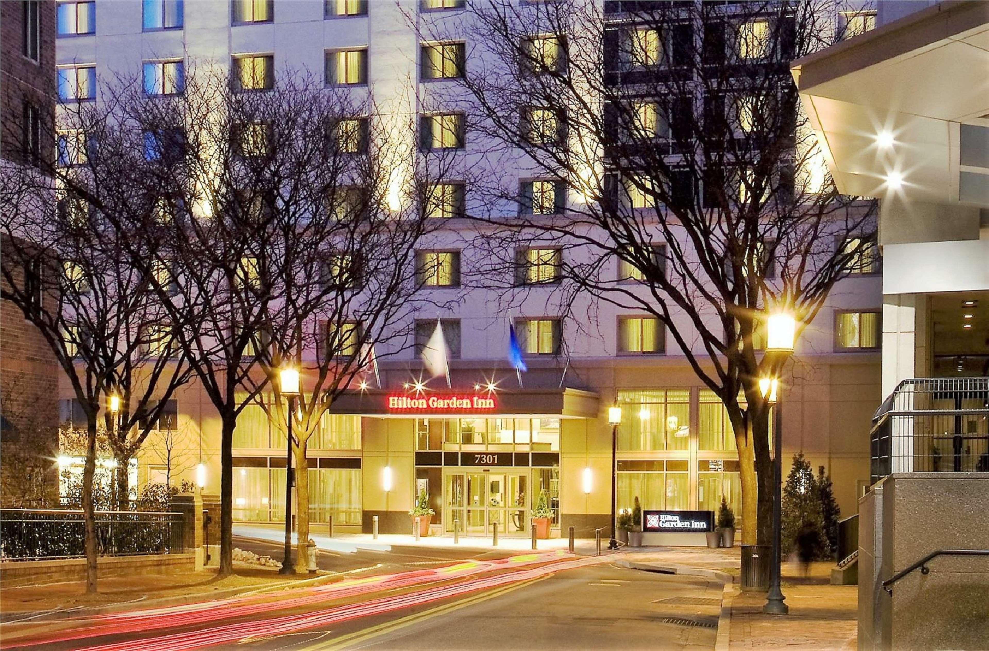 Hilton Garden Inn Bethesda Downtown Esterno foto