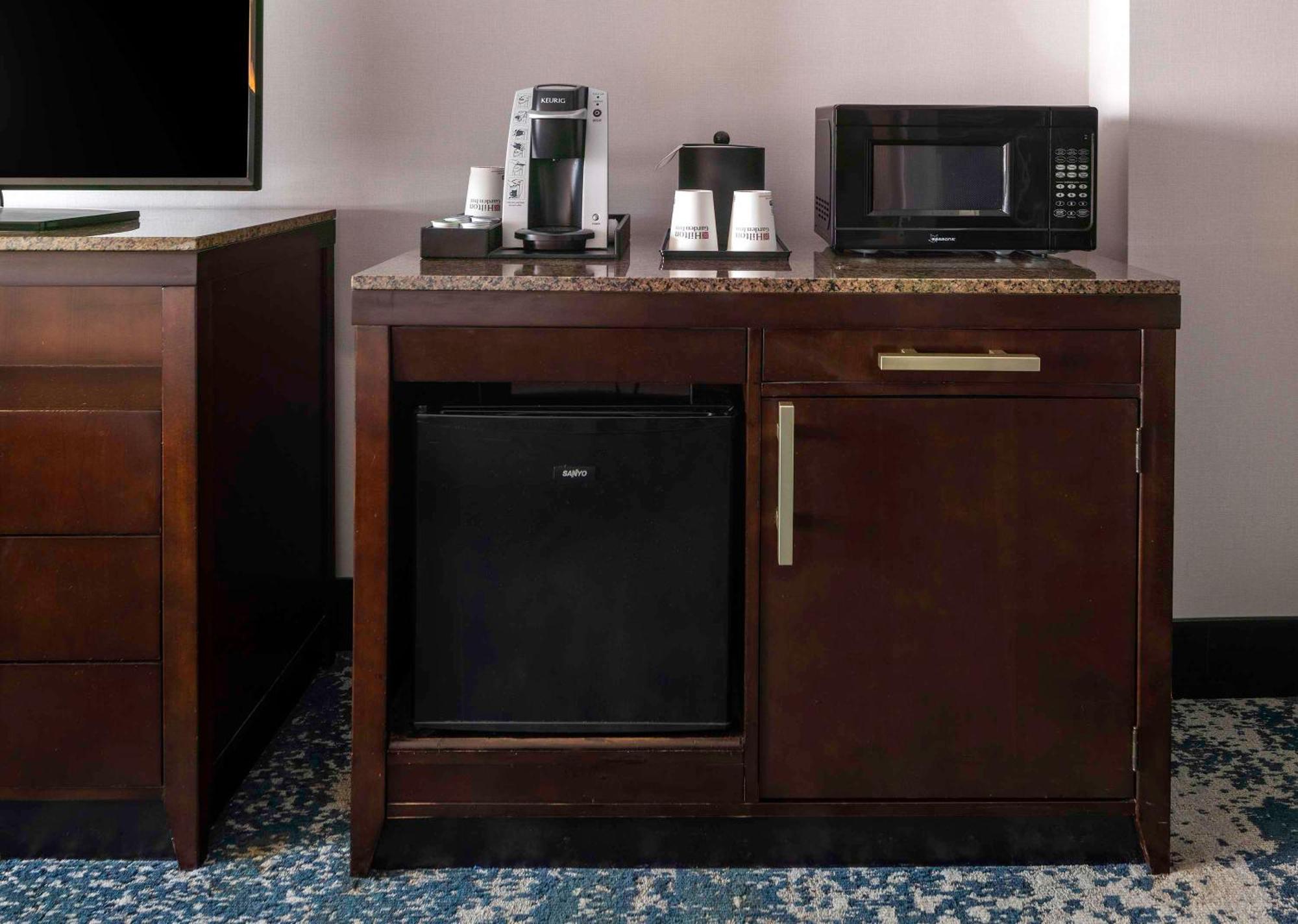 Hilton Garden Inn Bethesda Downtown Esterno foto