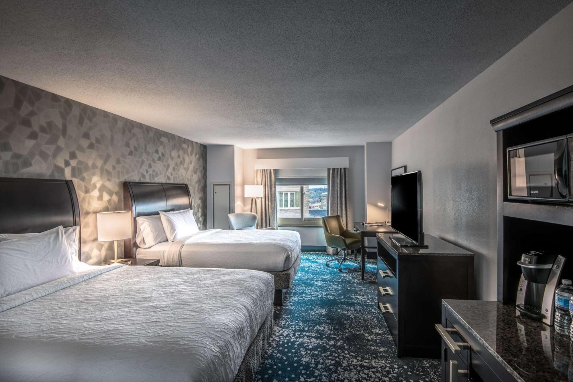 Hilton Garden Inn Bethesda Downtown Esterno foto