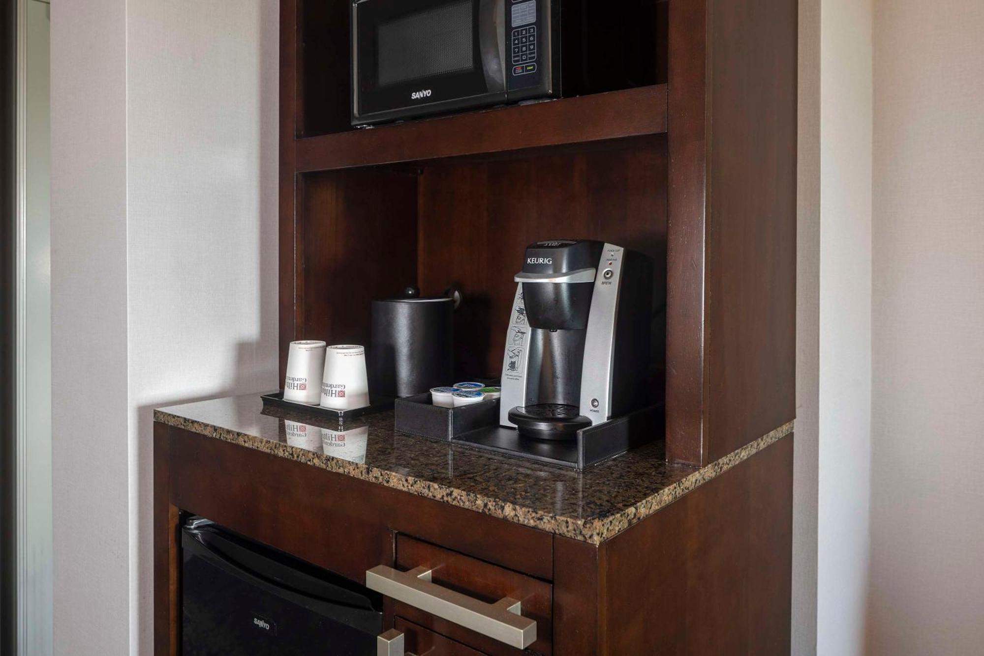 Hilton Garden Inn Bethesda Downtown Esterno foto